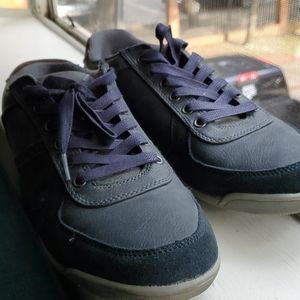 Kc reaction sneakers